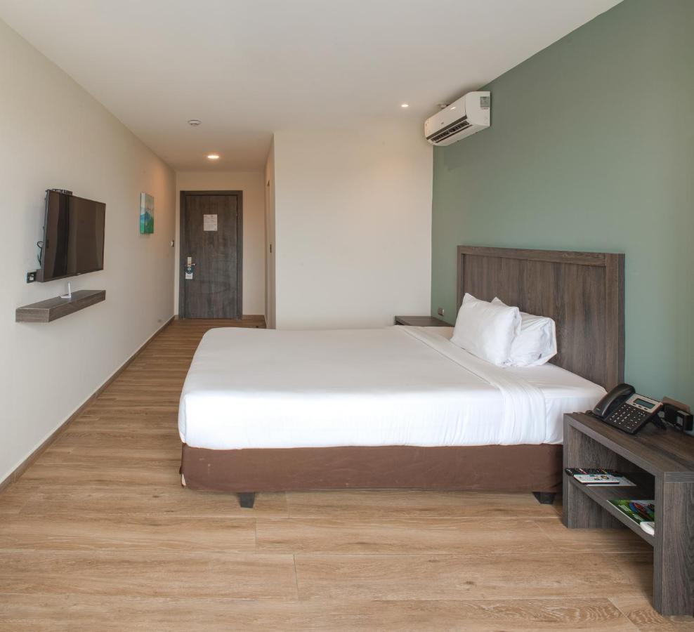 Reec Machala By Oro Verde Hotels Luaran gambar